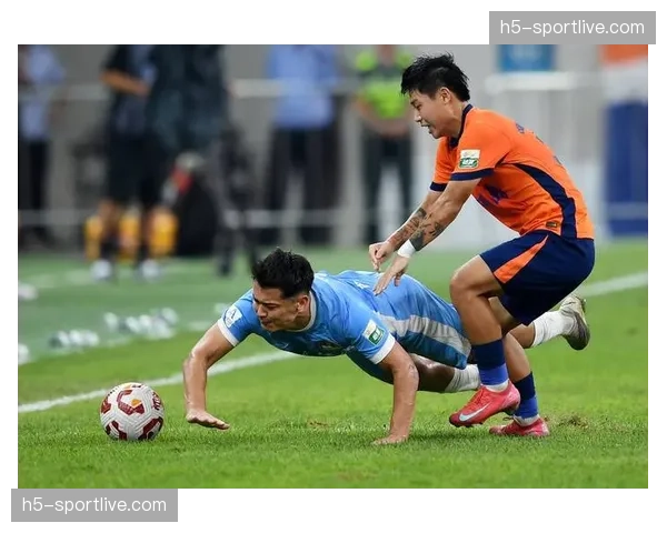 “全民足球月”启动,多家中超俱乐部开放基地举办青少年训练营 “全民足球月”启动,多家中超俱乐部开放基地举办青少年训练营