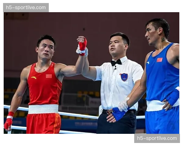 裁判计分卡再度引发争议：拳击评分系统是否需要改革？