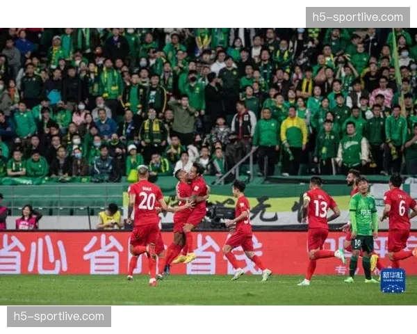 “裁判员马宁谈新赛季准备:VAR沟通将更简洁,以提升流畅度” “裁判员马宁谈新赛季准备:VAR沟通将更简洁,以提升流畅度”