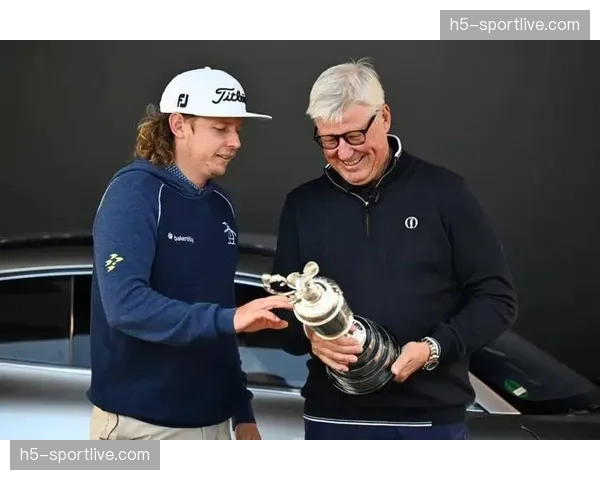 澳大利亚名将卡梅隆·史密斯与长期球童分道扬镳